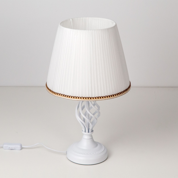Citilux Вена CL402800 Настольная лампа с абажуром Белая Citilux Вена CL402800 Настольная лампа с абажуром Белая