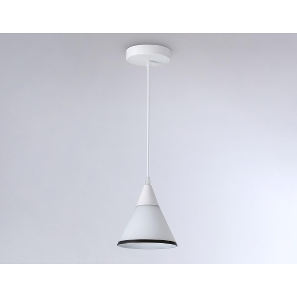 Подвесной светильник Ambrella light Traditional Modern TR3166