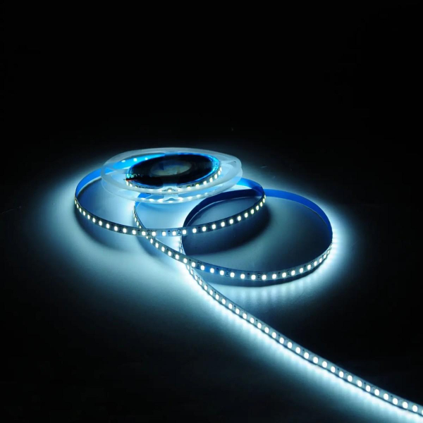 Светодиодная лента Gauss 10W/m 120LED/m 2835SMD нейтральный белый 5M BT040 Светодиодная лента Gauss 10W/m 120LED/m 2835SMD нейтральный белый 5M BT040