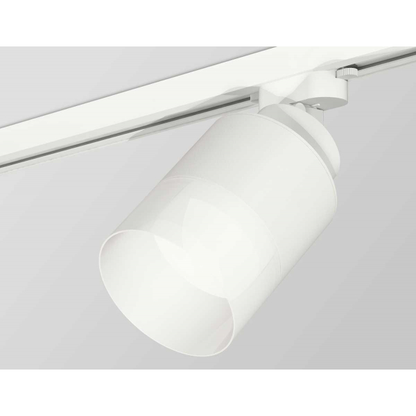 Комплект трекового светильника Ambrella light Track System XT (A2524, A2105, C8110, N8402) XT8110002