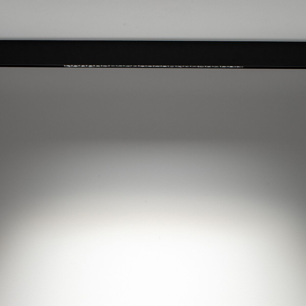 Трековый магнитный светильник Nowodvorski Focus Led Black 10643