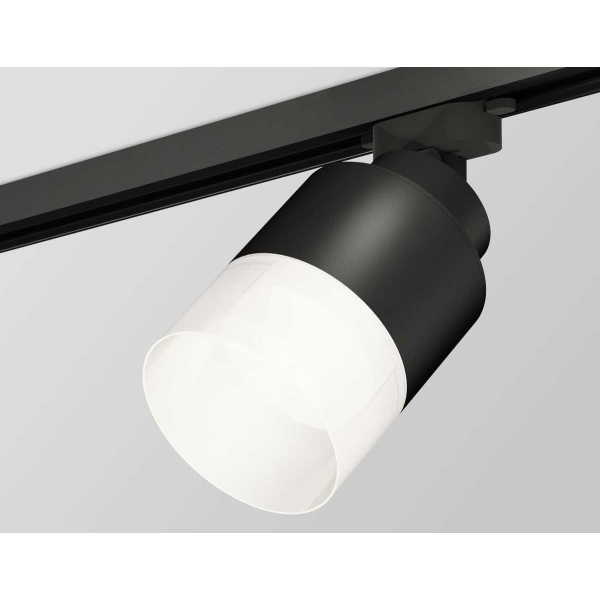 Комплект трекового светильника Ambrella light Track System XT (A2526, A2106, C8111, N8402) XT8111002