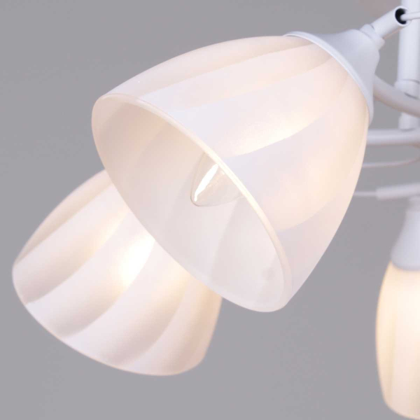 Потолочная люстра Reluce 62560-0.3-05 WH