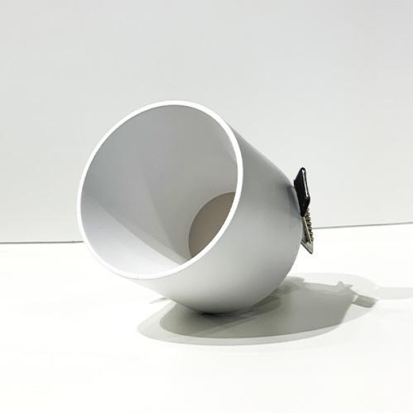 Встраиваемый светильник Italline DL 3025 white Встраиваемый светильник Italline DL 3025 white