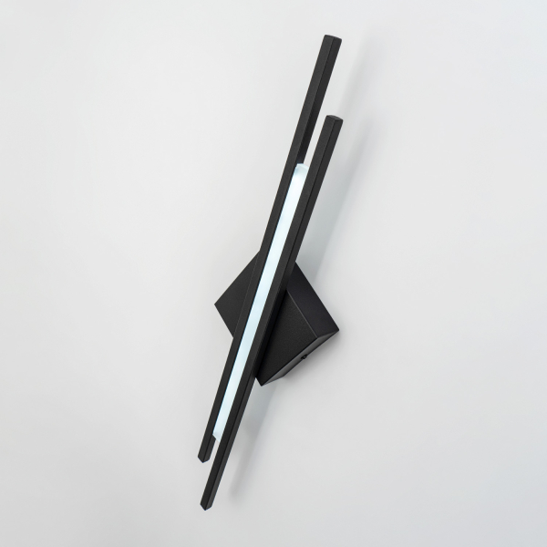 Настенный светильник MODELUX ML.728.580 BK